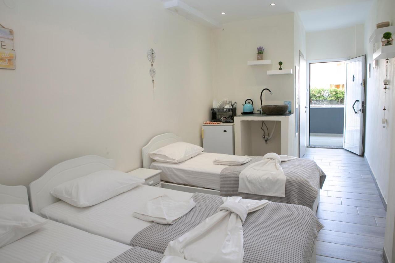 Aelia Sea View Studios Áfitos Exterior foto